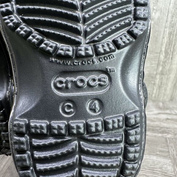 CROCS Batmobile Classic Infant size 4 Black Clog - Picture 9 of 9